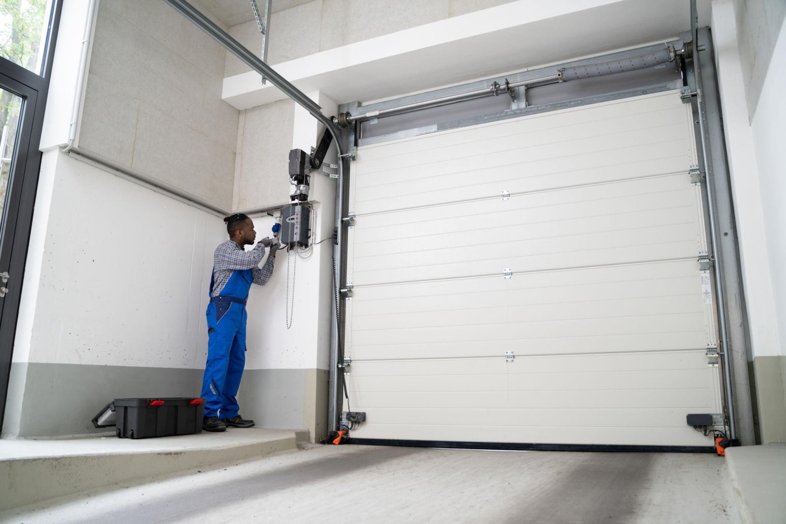 Signs Your Garage Door Needs Immediate Repair
